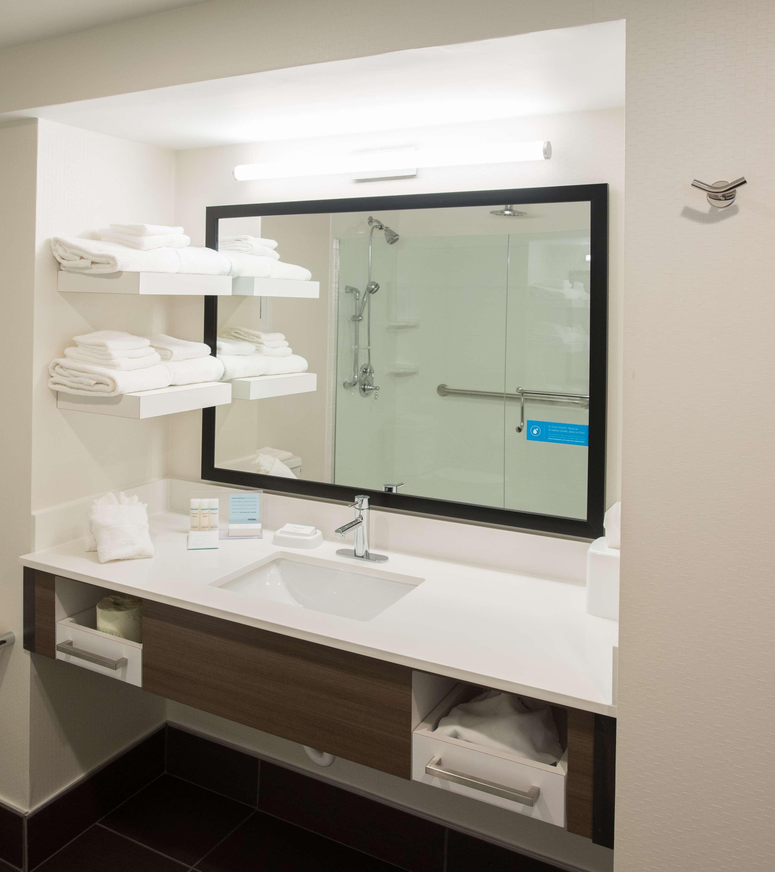 Hampton Inn Wooster Bagian luar foto