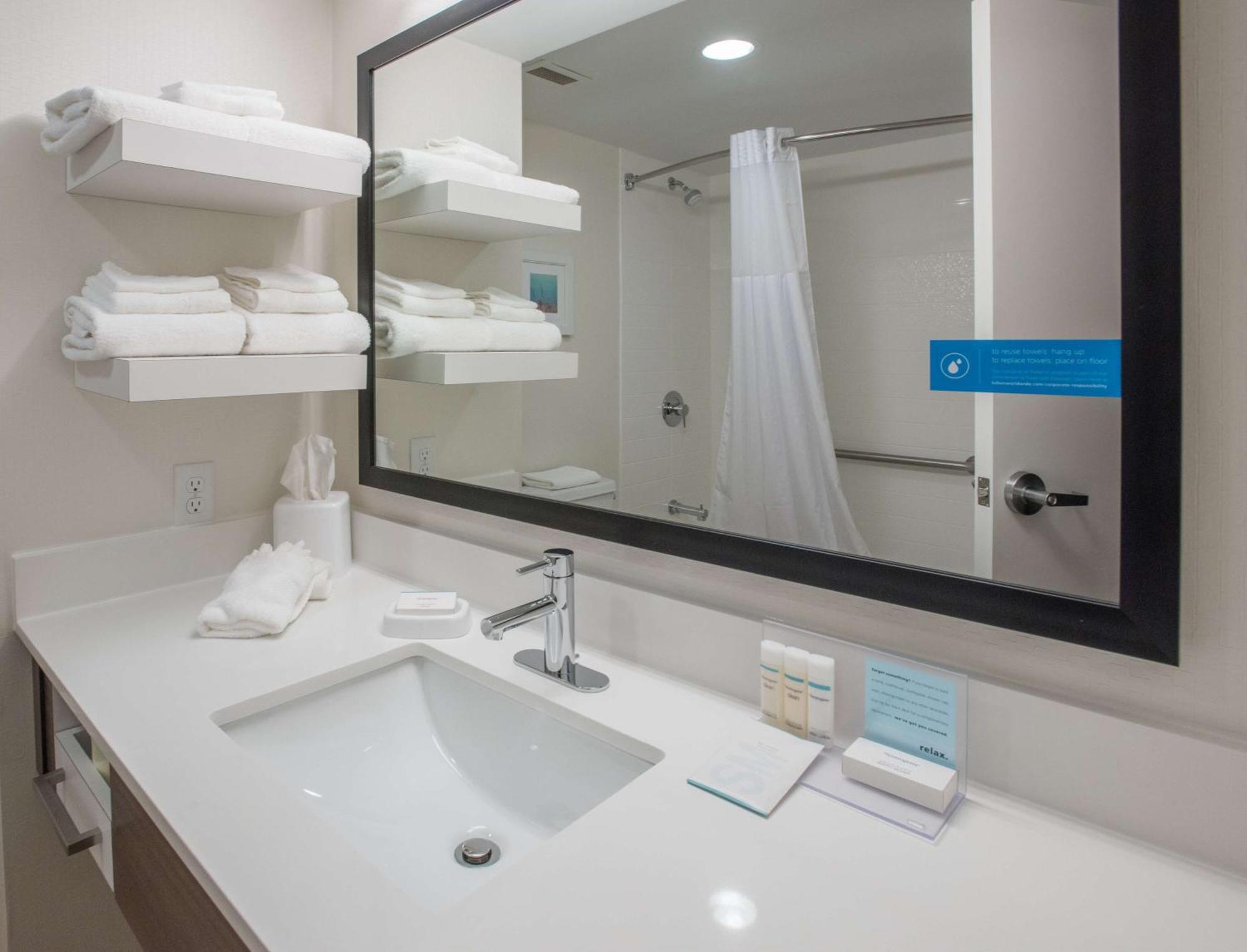 Hampton Inn Wooster Bagian luar foto
