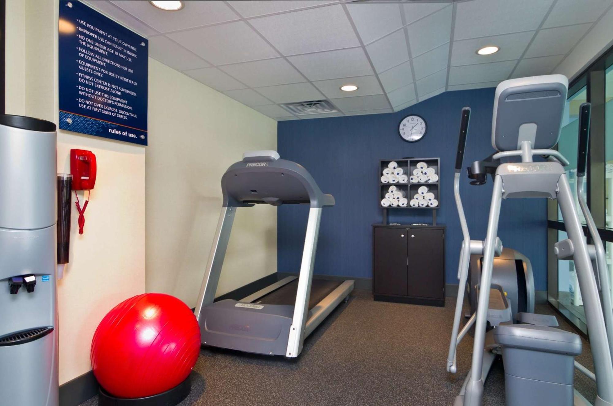 Hampton Inn Wooster Bagian luar foto