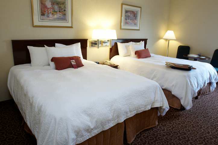 Hampton Inn Wooster Bagian luar foto