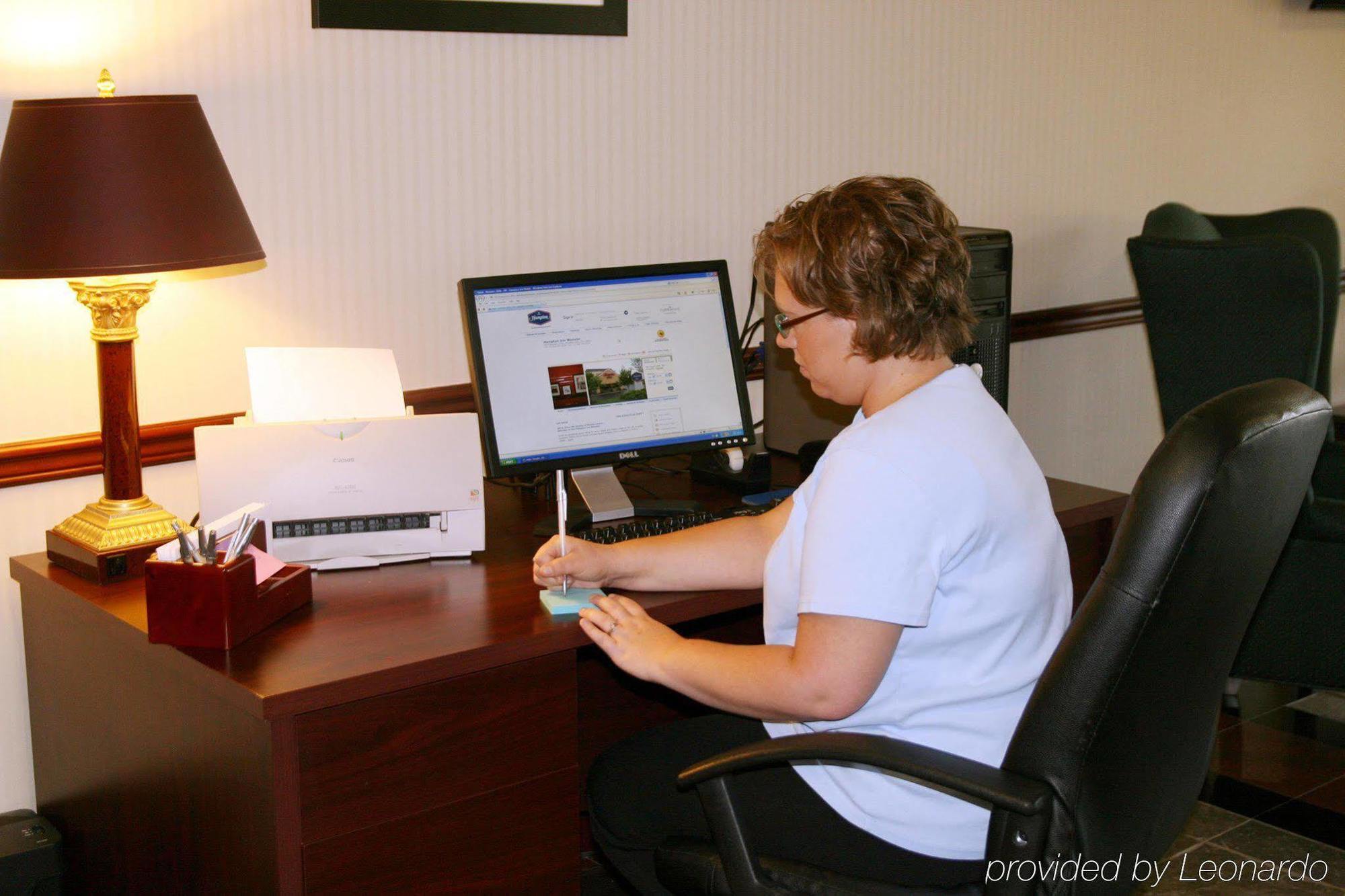 Hampton Inn Wooster Bagian luar foto